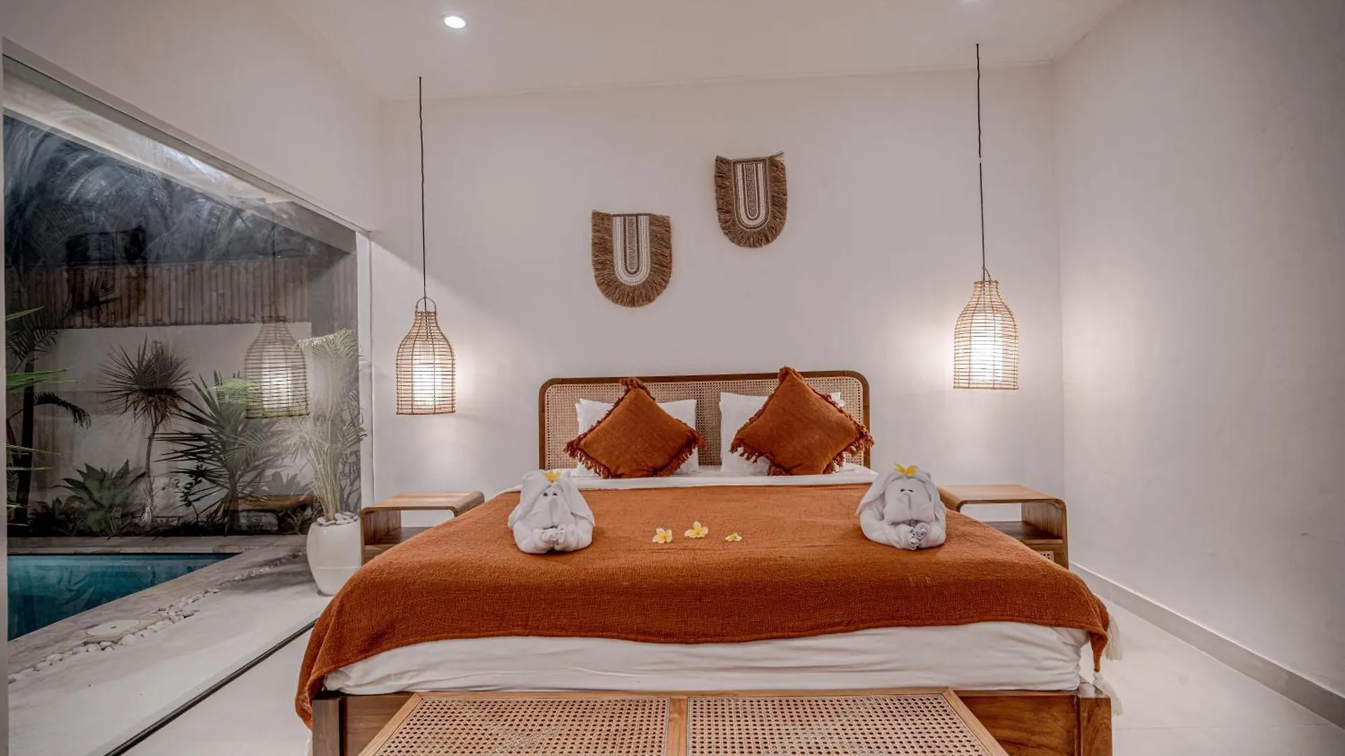 Villa Lemone 5 By Bali Villa Solutions Seminyak
