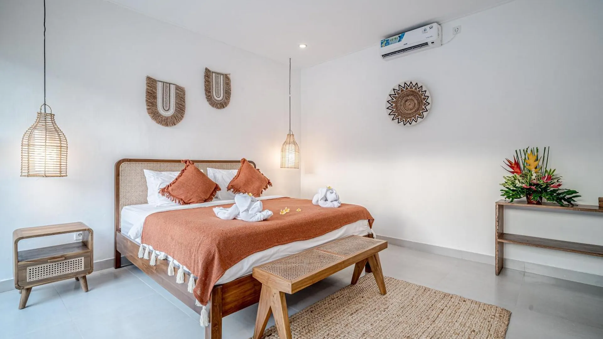Villa Lemone 5 By Bali Villa Solutions Seminyak